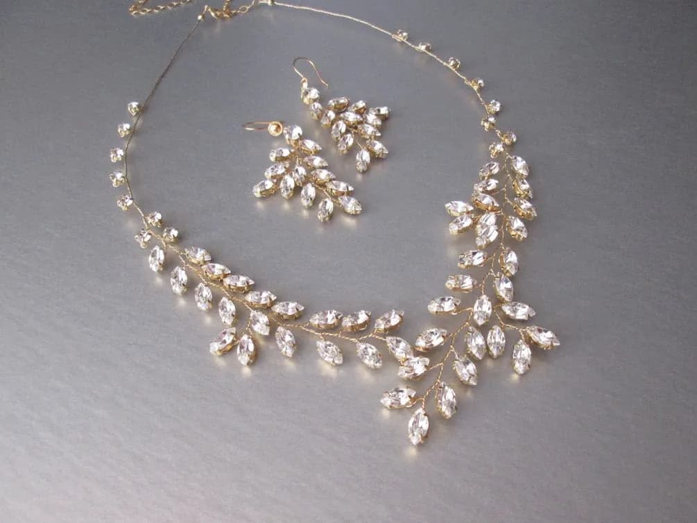Bridal jewelry 18